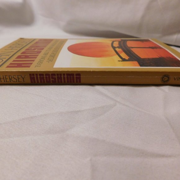 Hiroshima by John Hersey First Vintage Books Edition 1989 Paperback - Picture 3 of 11